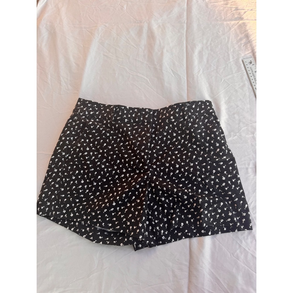 Loft The Riviera Short Black White Floral Print Tailored Shorts Womens Size 6